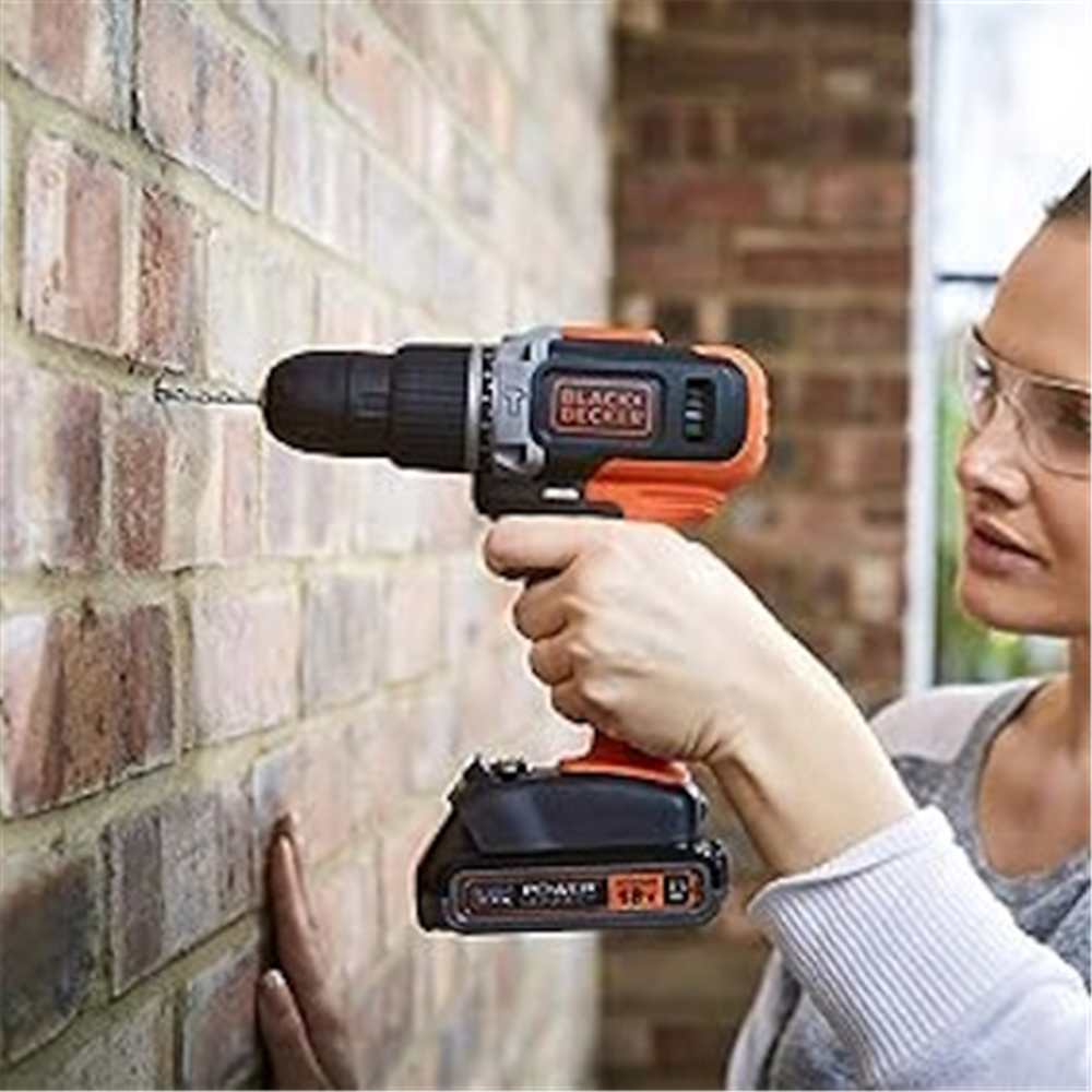 Black&Decker aku udarna bušilica 18V 1.5Ah BCD003C2K-QW